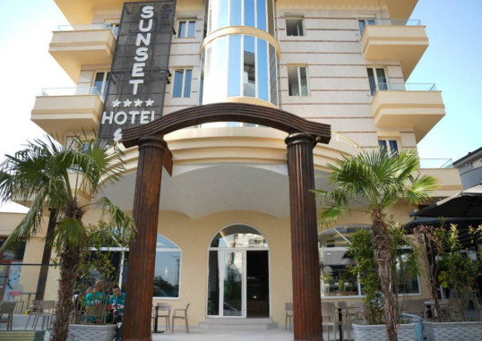 SUNSET BY SEA SIDE HOTEL 2