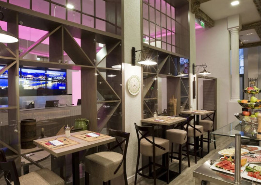 ESTILO FASHION HOTEL 9