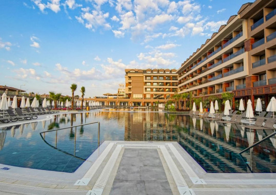 ALETRIS DELUXE HOTEL & SPA 3