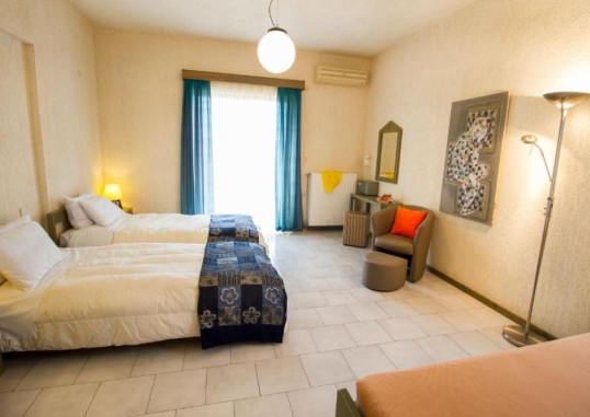 LYCASTI MAISONETTES 6