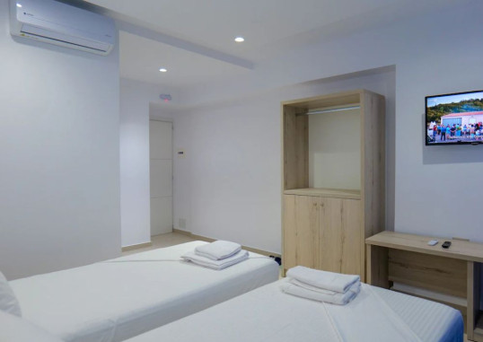 SEA VIEW HOTEL 13