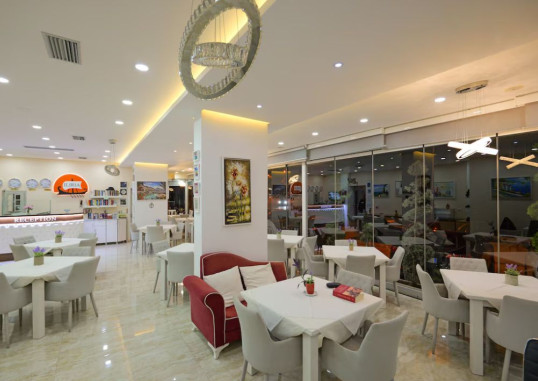 HOTEL ILIRIA 4