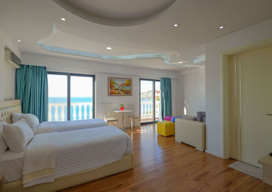 HOTEL ILIRIA 11