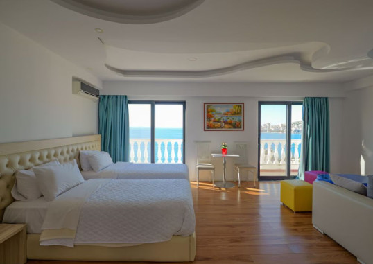 HOTEL ILIRIA 12