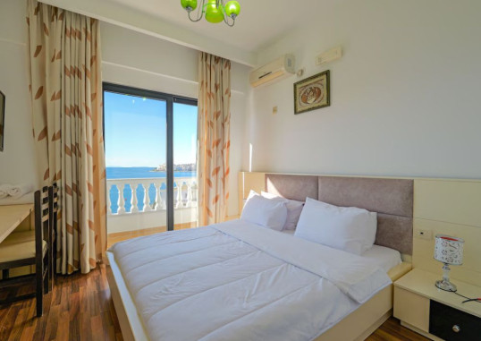 HOTEL ILIRIA 14