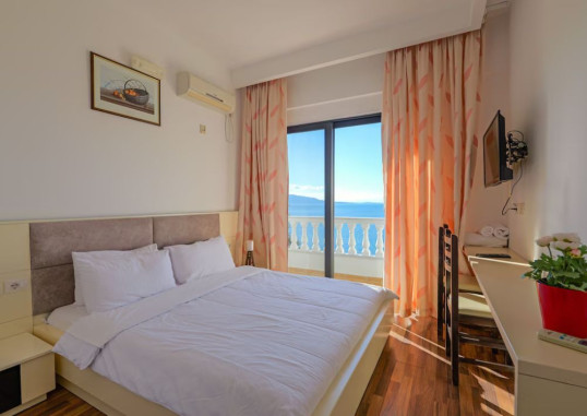 HOTEL ILIRIA 16