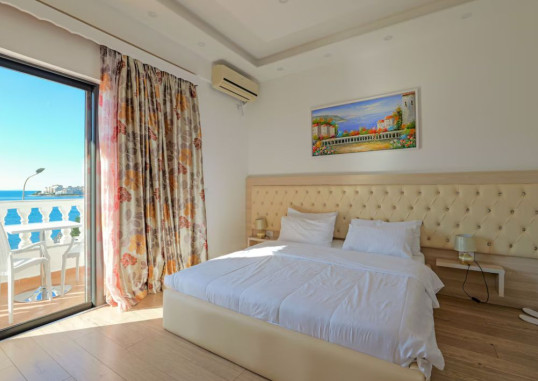 HOTEL ILIRIA 17