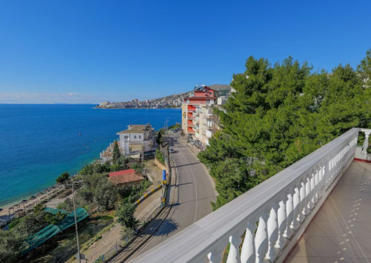 HOTEL ILIRIA 30