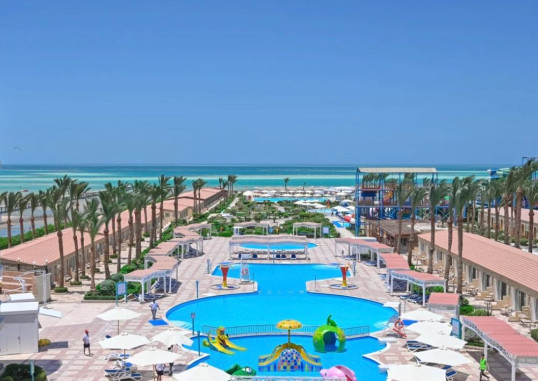 SUNRISE SERANO AQUA PARK RESORT 1