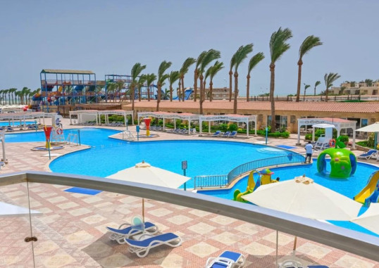 SUNRISE SERANO AQUA PARK RESORT 4