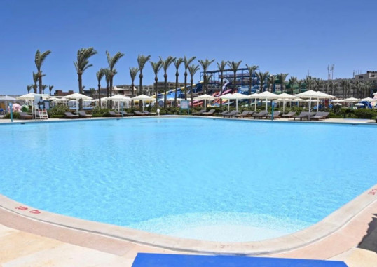 SUNRISE SERANO AQUA PARK RESORT 17