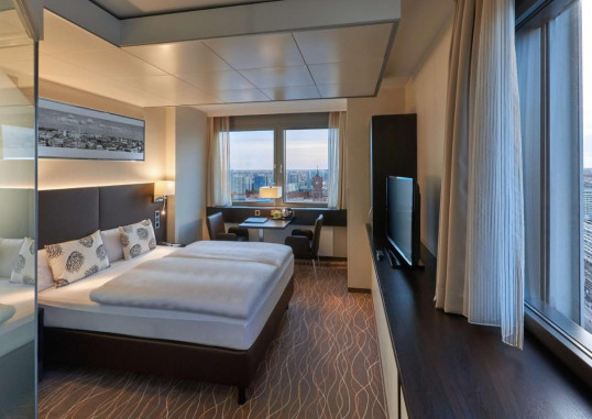 PARK INN BY RADISSON BERLIN ALEXANDERPLATZ 10