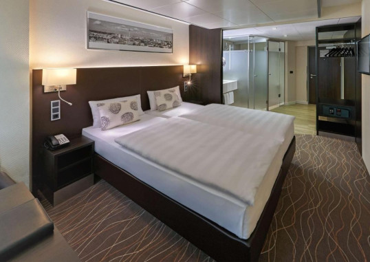 PARK INN BY RADISSON BERLIN ALEXANDERPLATZ 13