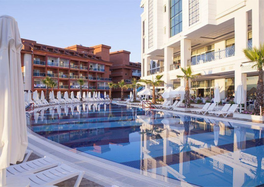 DIAMOND ELITE & SPA (ADULTS ONLY) 2