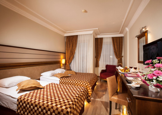 ROX RESORT HOTEL 11