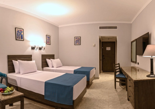 INVIDIA CORAL BEACH TIRAN 12