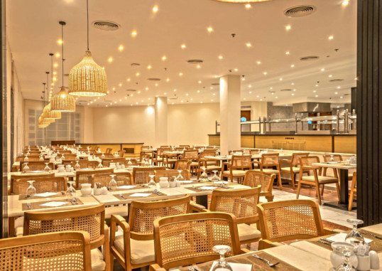 INVIDIA CORAL BEACH TIRAN 23