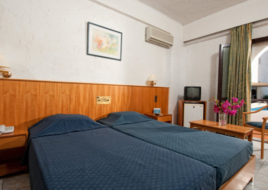 HERONISSOS HOTEL 10