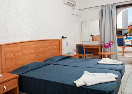 HERONISSOS HOTEL 12