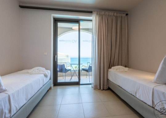 WHITE OLIVE ELITE RETHYMNO 10