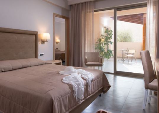 CACTUS BEACH HOTEL & BUNGALOWS 10
