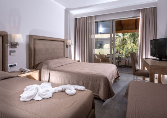 CACTUS BEACH HOTEL & BUNGALOWS 13