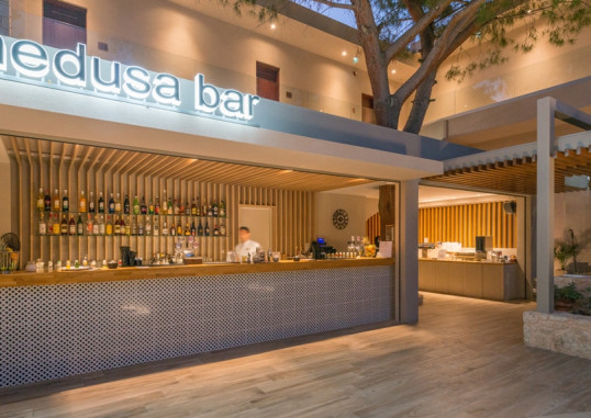 CACTUS BEACH HOTEL & BUNGALOWS 26