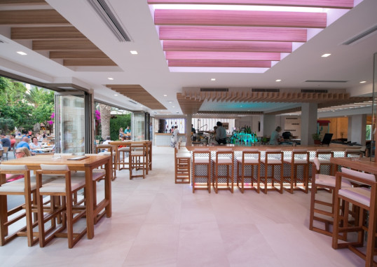 CACTUS BEACH HOTEL & BUNGALOWS 32