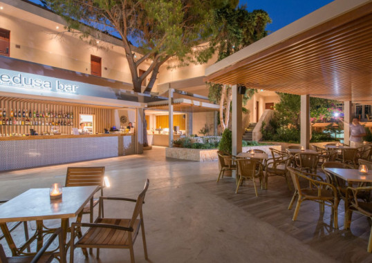CACTUS BEACH HOTEL & BUNGALOWS 34