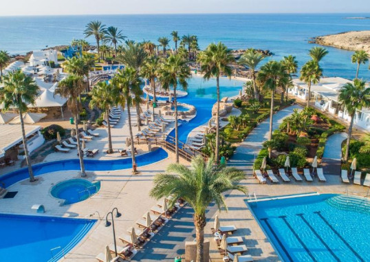 ADAMS BEACH HOTEL 21