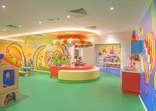 ADAMS BEACH HOTEL 25