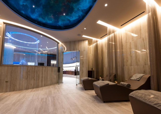 ADAMS BEACH HOTEL 30