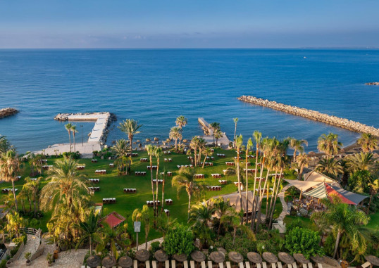 AMATHUS BEACH HOTEL 4