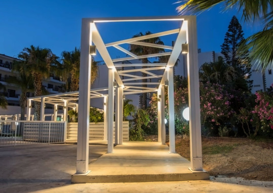ANASTASIA BEACH HOTEL 10