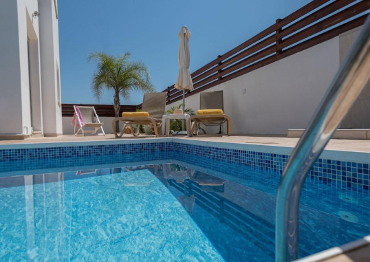 NARCISSOS HOTEL APARTMENTS 18
