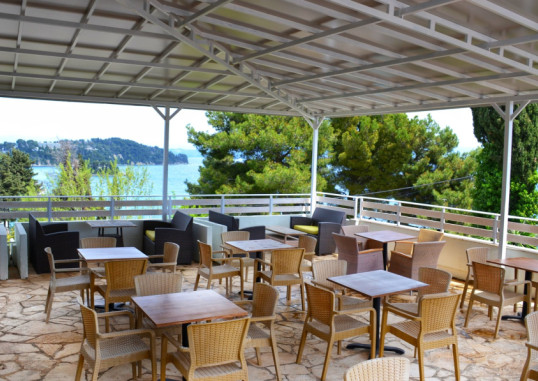 GOLDEN ALEXANDROS 32