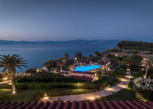 IBISCUS CORFU 16