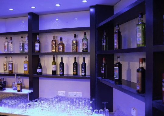TETYK HOTEL & SUITES 12