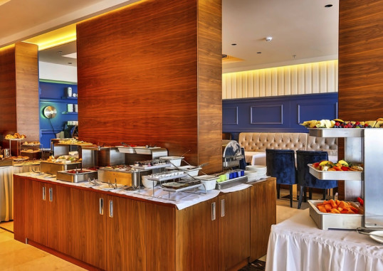 CALIFORNIA HOTEL (ADULTS ONLY 12+) 15