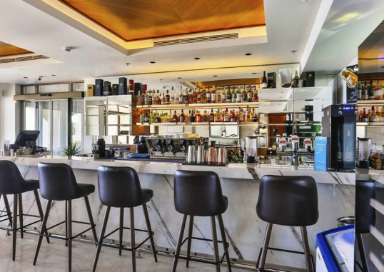 CALIFORNIA HOTEL (ADULTS ONLY 12+) 17