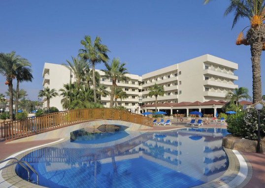 NISSIANA HOTEL & BUNGALOWS 1