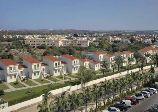 NISSIANA HOTEL & BUNGALOWS 4