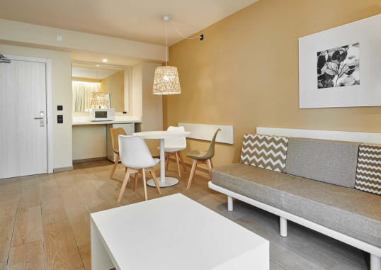 PROTUR BADIA PARK APARTHOTEL 8