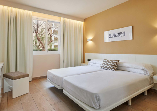 PROTUR BADIA PARK APARTHOTEL 3