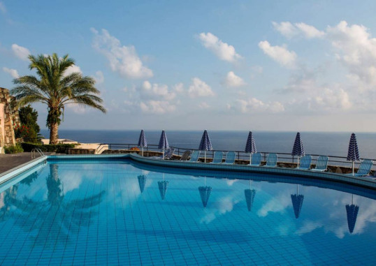 ATHINA PALACE RESORT & SPA 1