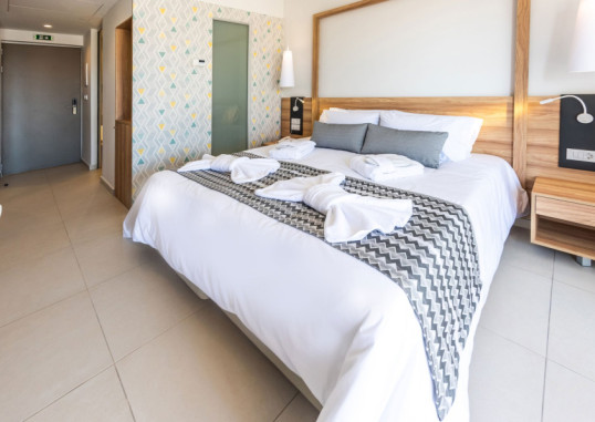 KIANI BEACH RESORT 11