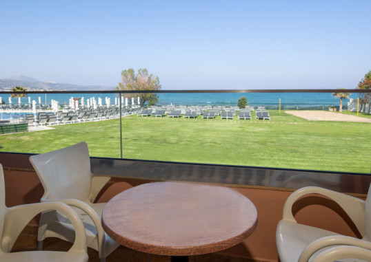 KIANI BEACH RESORT 30