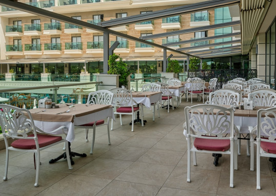 LUNA BLANCA RESORT & SPA 41