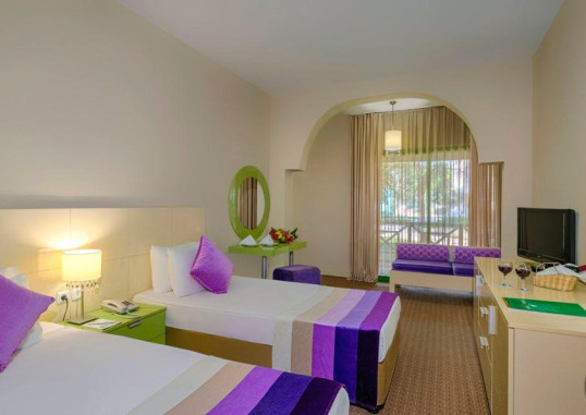 GREEN MAX HOTEL 22