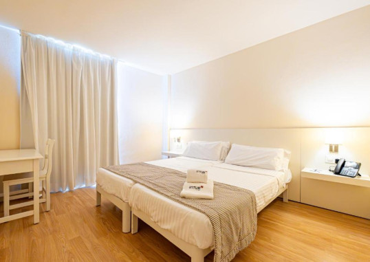 HOTEL ROSELLA 9